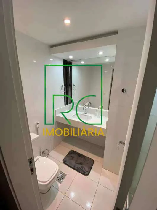 4-bedroom apartment with a balcony and 144 m² — photo 16