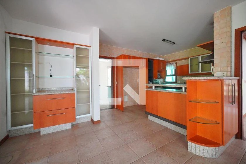 Панорамные окна и 7 спален: дом 700 м² — photo 5