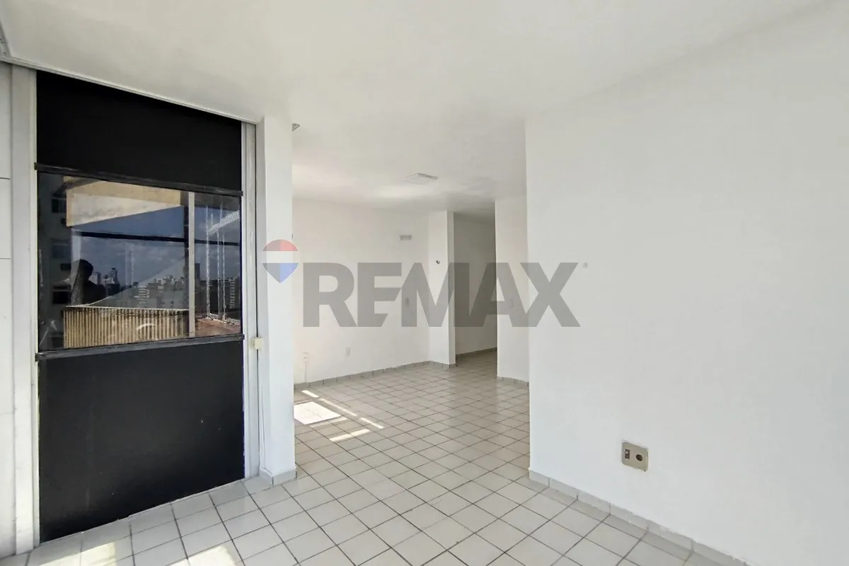 3-bedroom apartment with a closed kitchen and 160 m² — photo 18