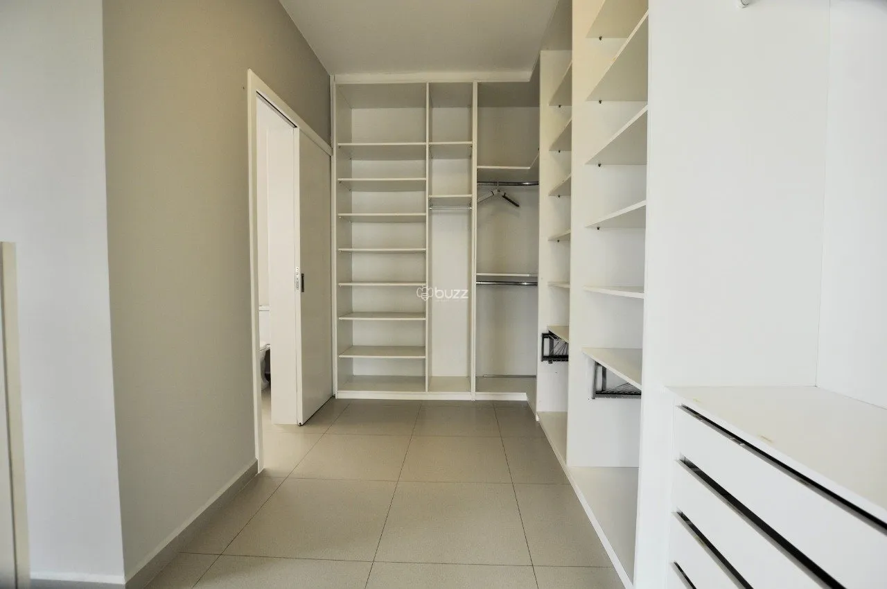 Water view in a 5-bedroom house, 343 m² — photo 31