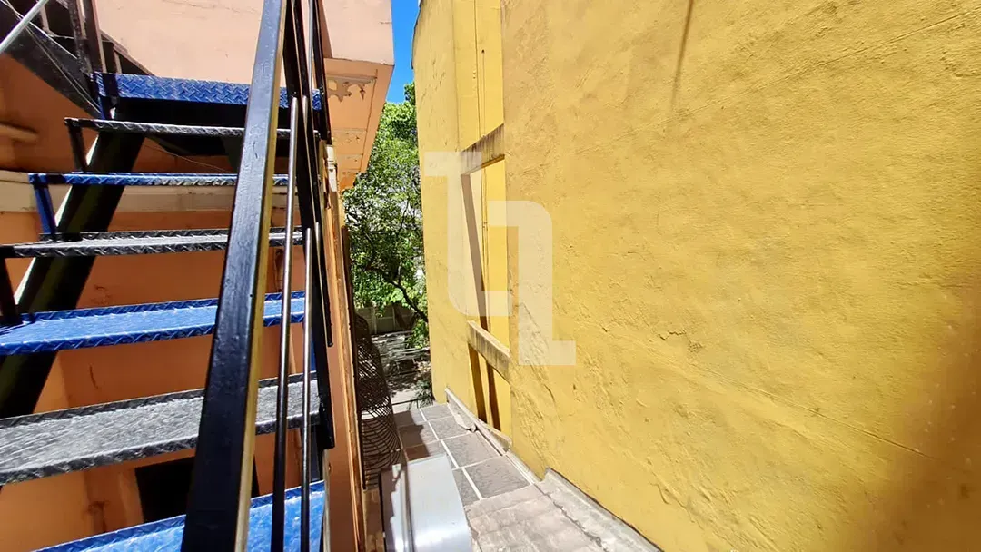 Casa sem mobília com 4 quartos e 4 banheiros — photo 13