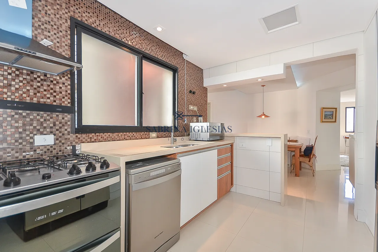 Apartamento de 3 dormitorios con balcón cerrado (117 m²) — photo 8