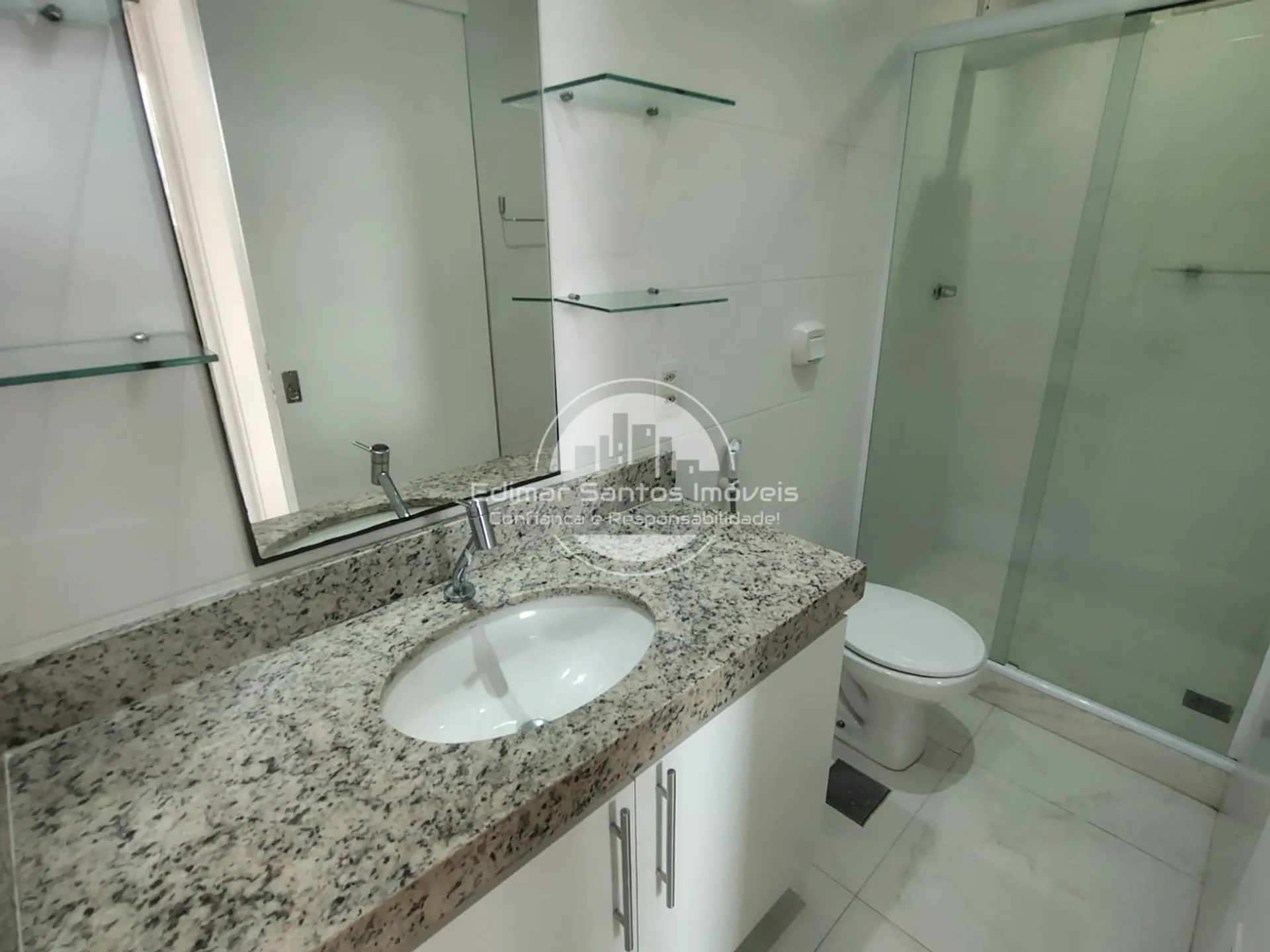 Apartamento con 2 dormitorios y cocina cerrada — photo 24