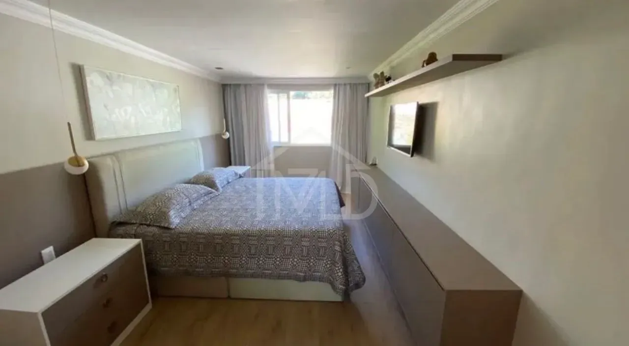 Мебльований будинок 500 м² з 4 спальнями-сюїтами — photo 47