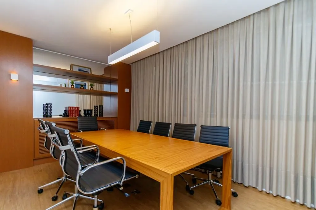Apartamento com 3 quartos e 160 m², cozinha com fogão a gás — photo 17