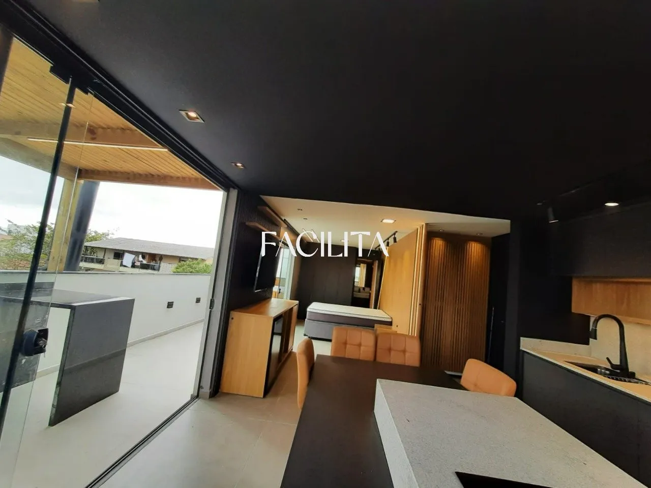 Меблированная мансарда 30 м² с 1 спальней — photo 27