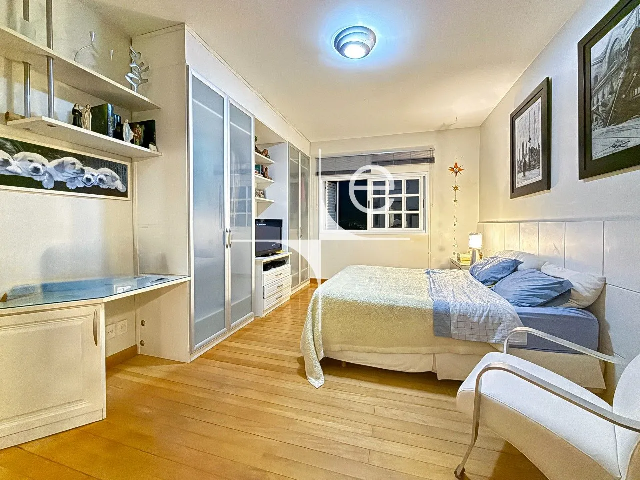 Casa mobiliada com 5 quartos e 4 vagas, com jardim — photo 21
