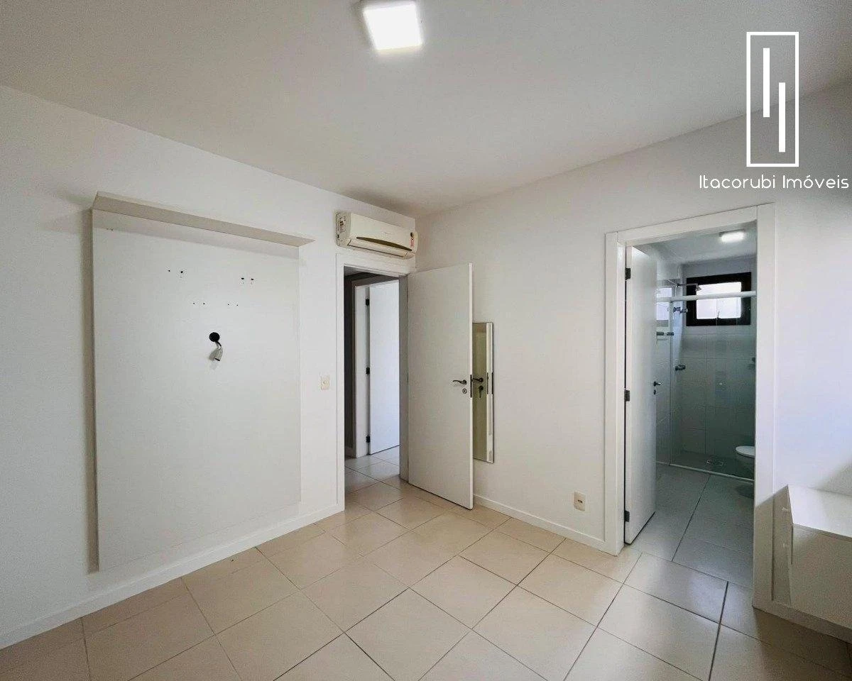 Home office in a 2-bedroom apartment, 66 m² — photo 16