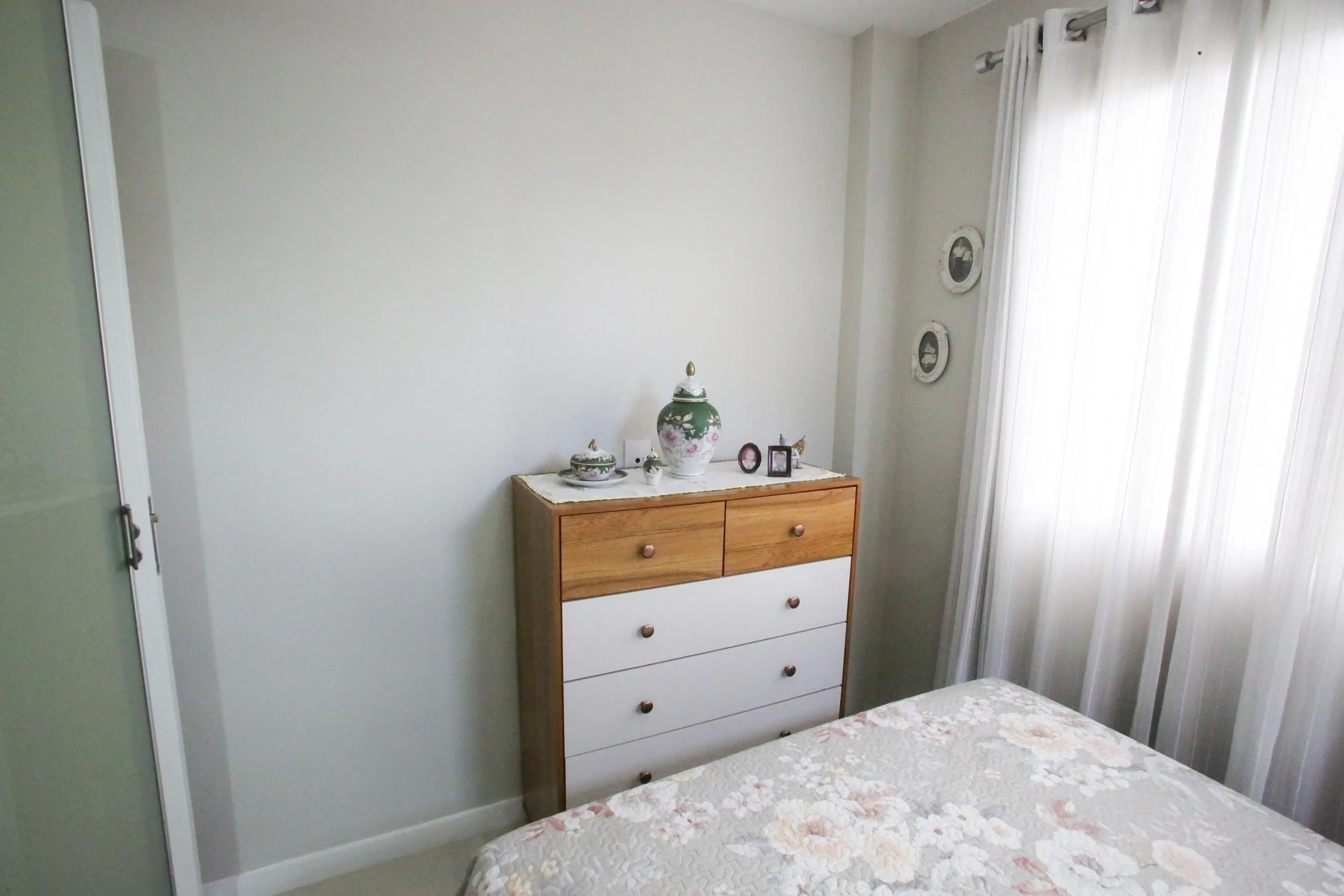 Apartamento mobiliado com 4 quartos e varanda — photo 38