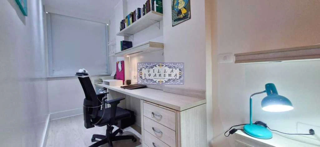 2-bedroom apartment with balcony and floor-to-ceiling windows — photo 24