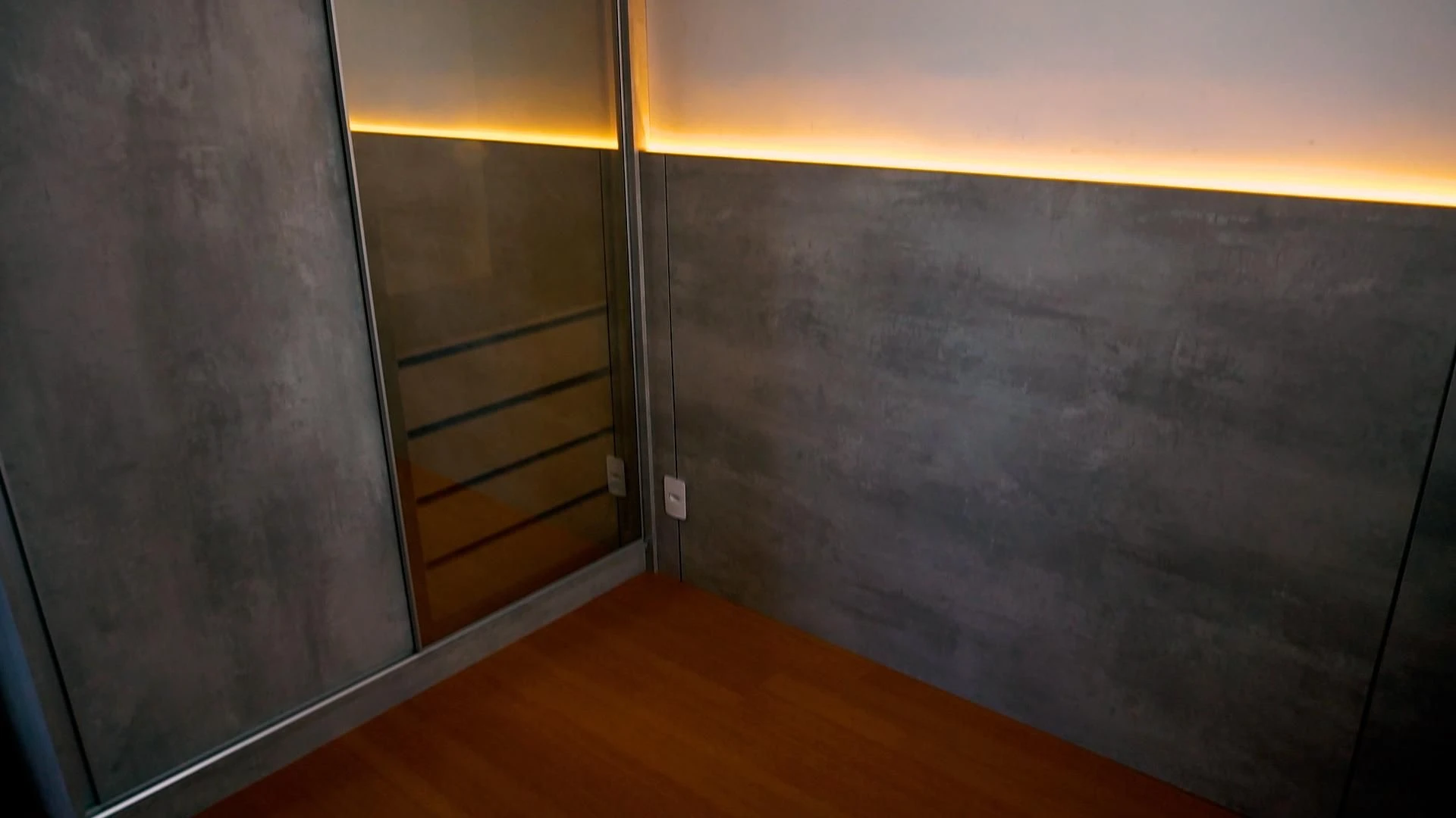 Apartamento mobiliado com varanda e churrasqueira na sacada — photo 13