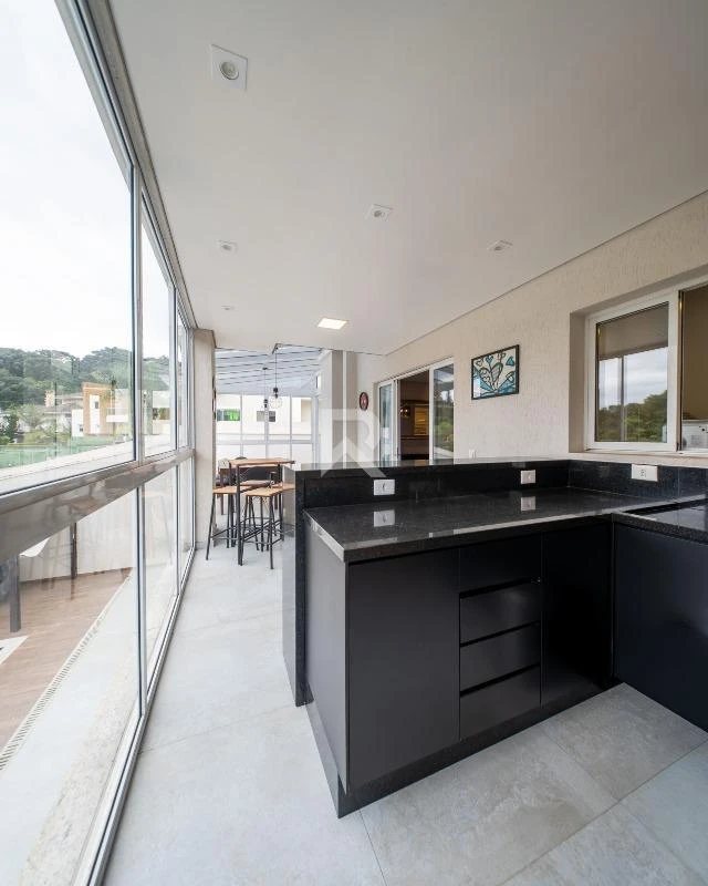 Furnished house, 400 m², with a bathtub — photo 44