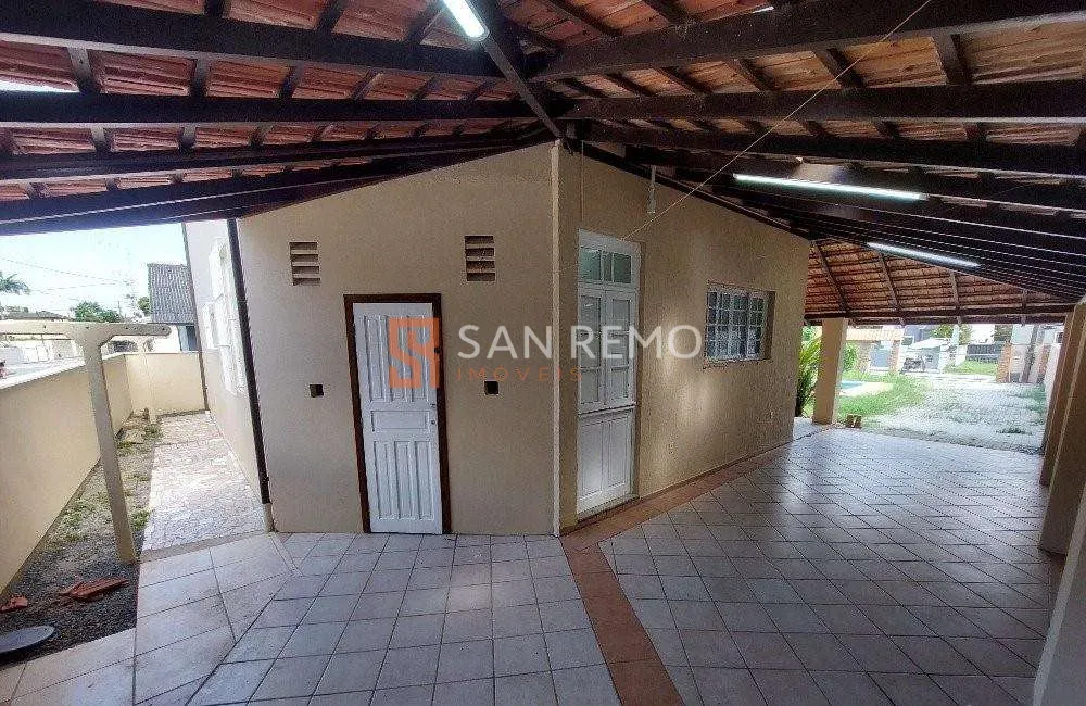 200 m² house with a fireplace and a grill on the balcony — photo 29