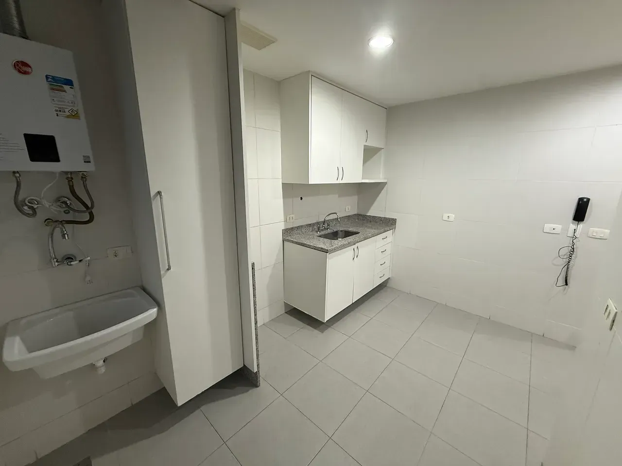 Apartamento de 1 quarto com armários embutidos — photo 16