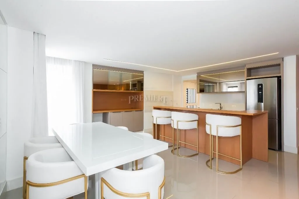 Furnished apartment, 135 m², with a bathtub — photo 15