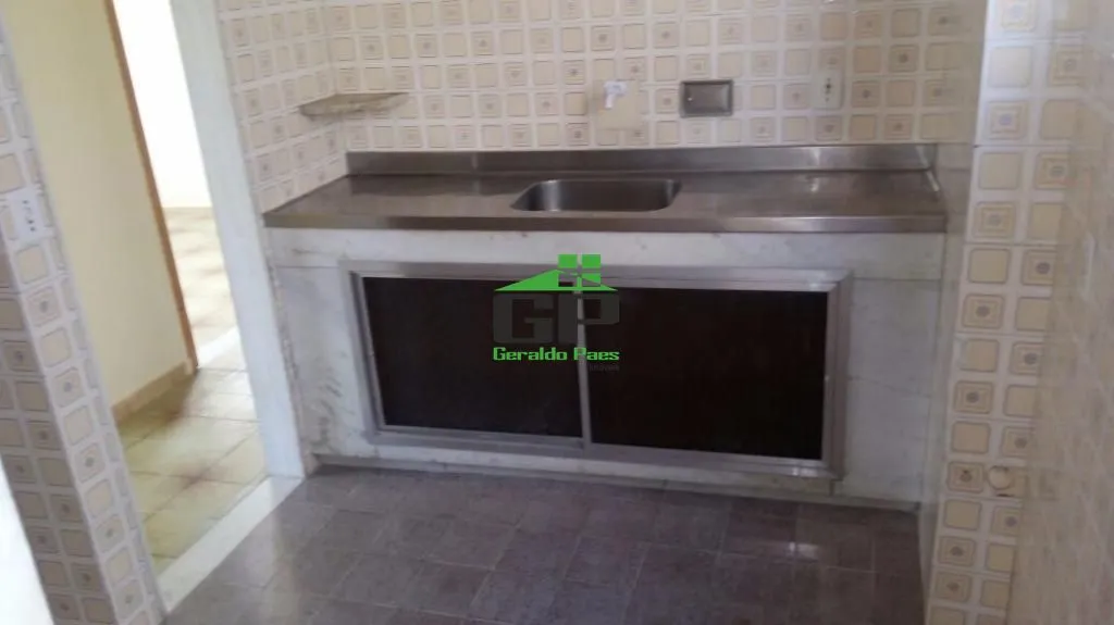 Apartamento com 2 dormitórios e cozinha fechada — photo 2