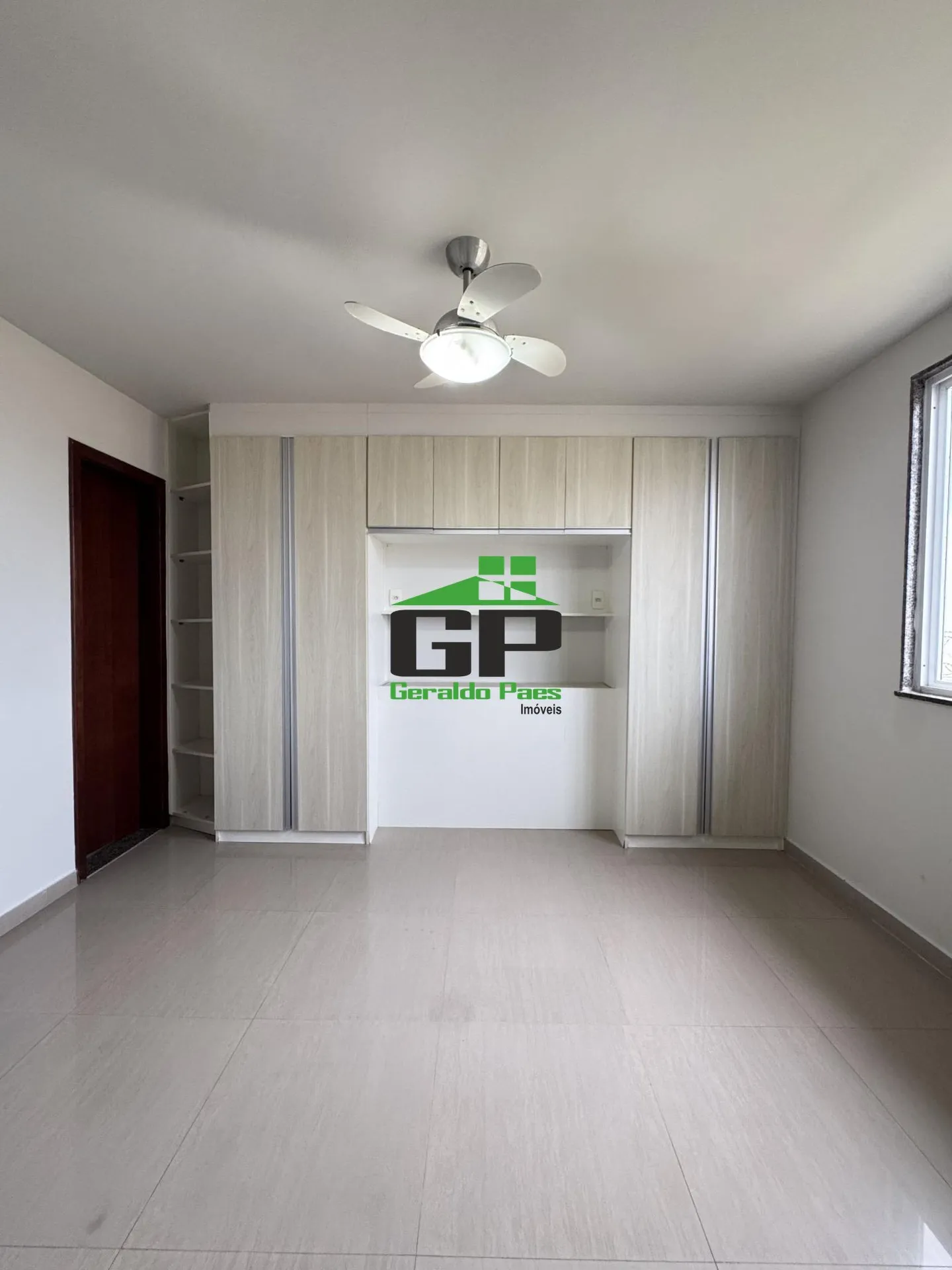 Casa com 5 quartos e 5 banheiros, cozinha fechada — photo 27