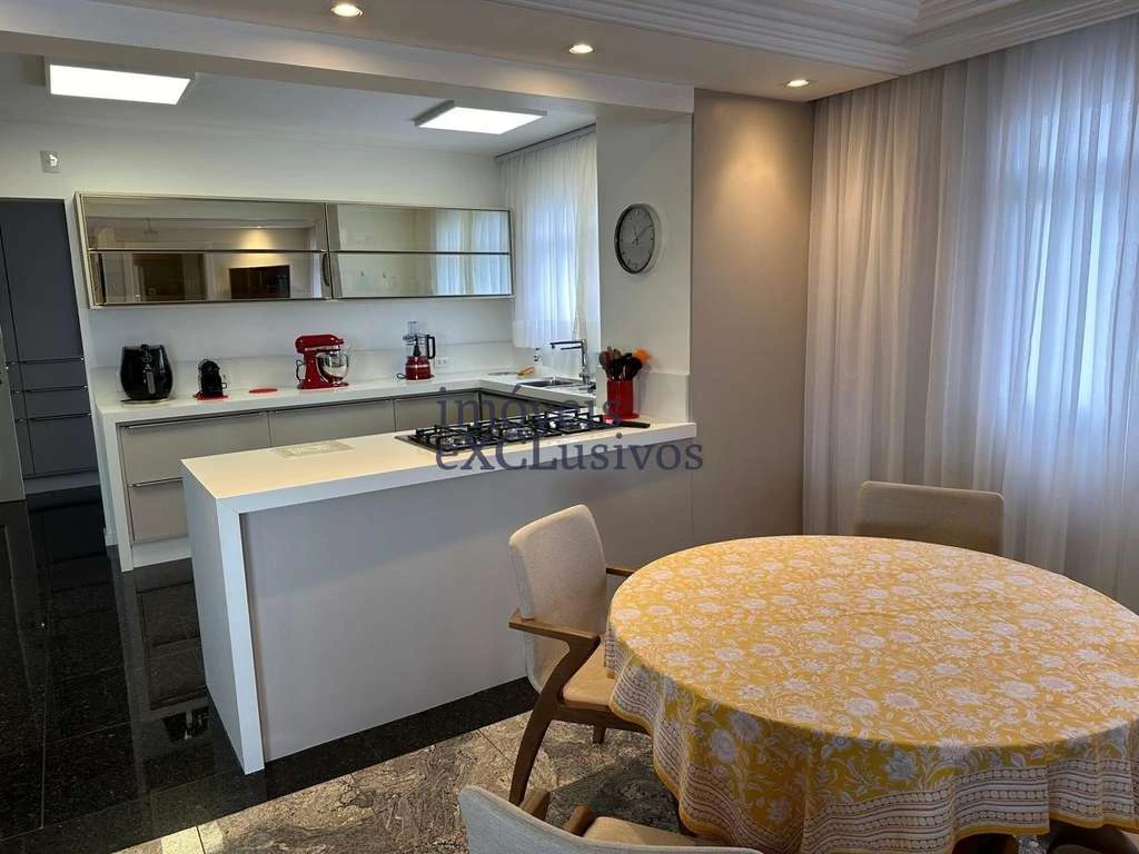 Furnished apartment with 4 en-suite rooms and private BBQ — photo 4