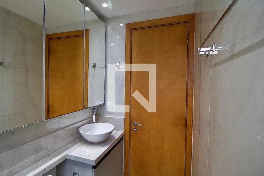 2-bedroom apartment with a grill on the balcony in Curitiba — photo 11