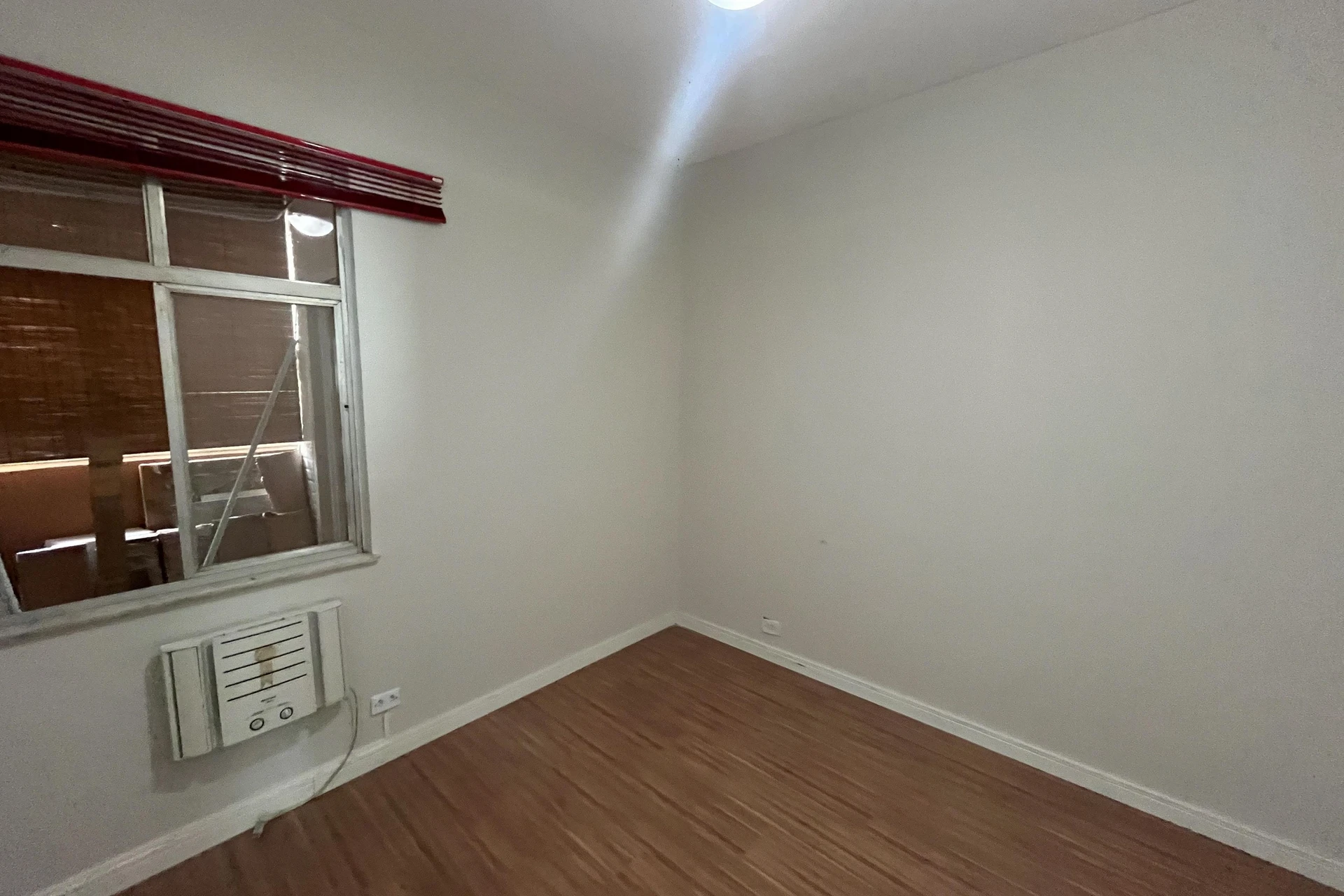 Apartment, 90 m², with a jacuzzi — photo 20