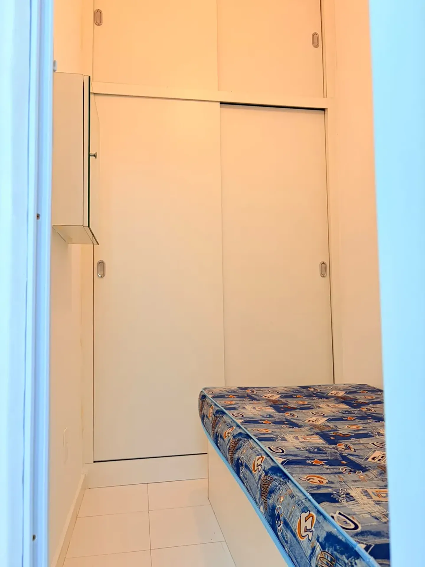 Apartment on the 8th floor with wood or laminate floors — photo 8