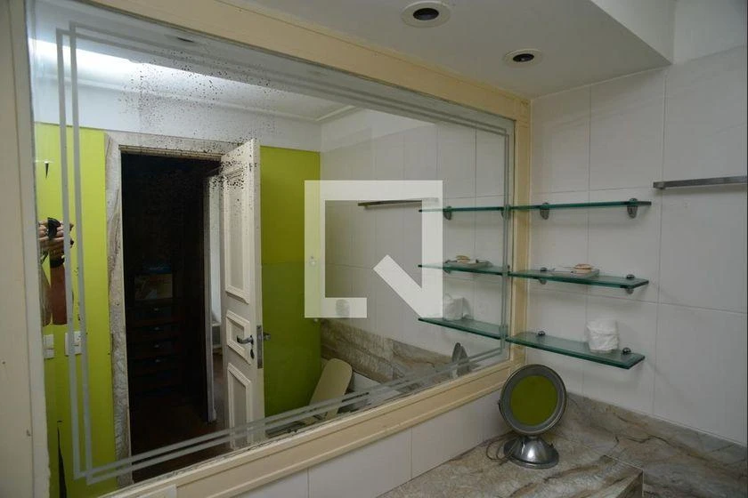 Apartamento de 4 quartos com 215 m² e varanda envidraçada — photo 19
