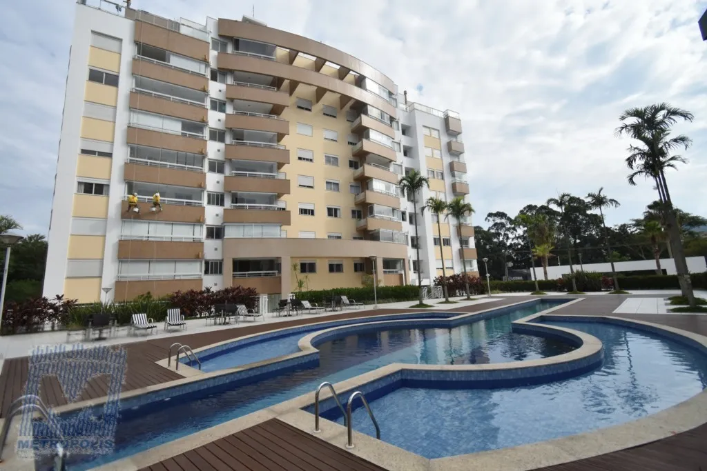 2-bedroom apartment with a mountain view in Florianópolis — photo 6