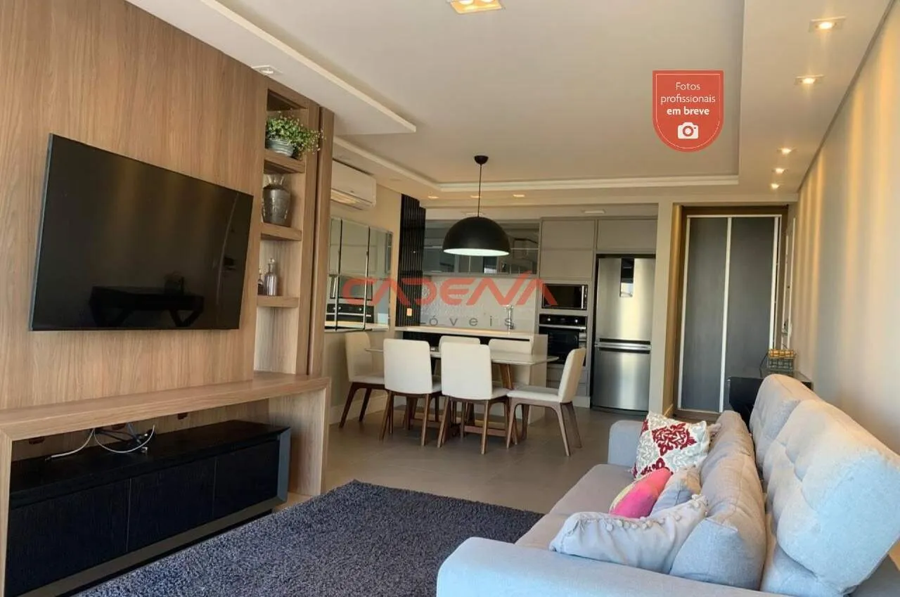 Apartamento amueblado de 3 dormitorios y cocina abierta