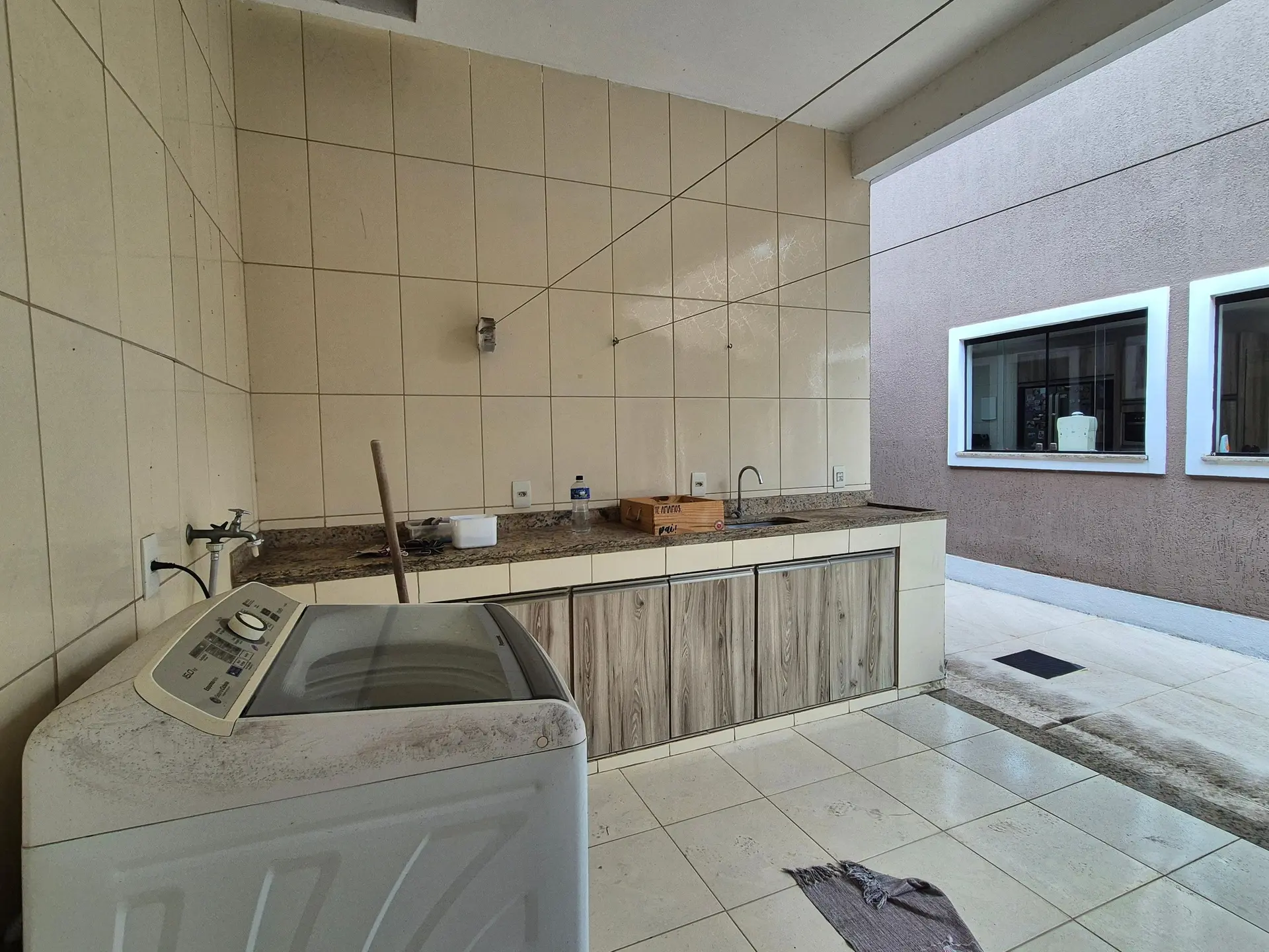 Jacuzzi in a 3-bedroom house, 400 m² — photo 34