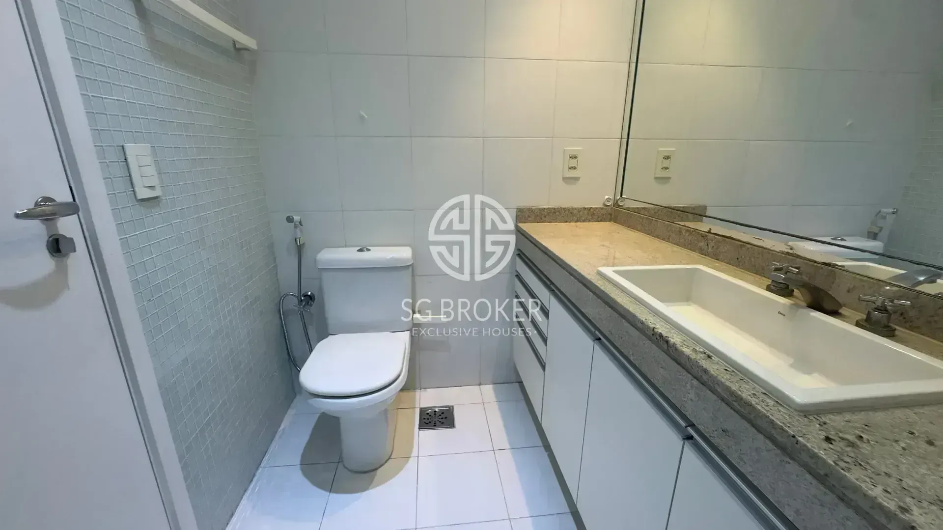 Apartamento com cozinha integrada e 4 dormitórios — photo 37