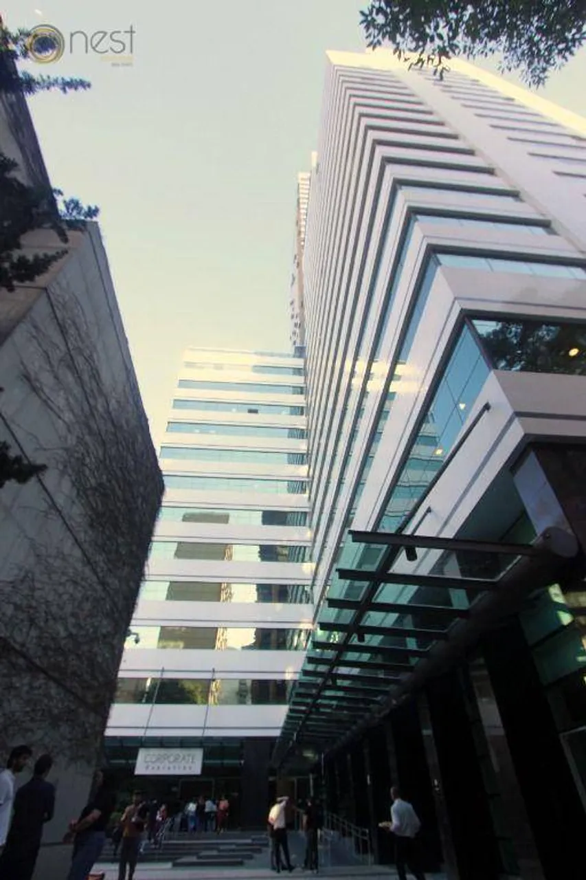 1-bedroom apartment with a washing machine and 65 m² — photo 6