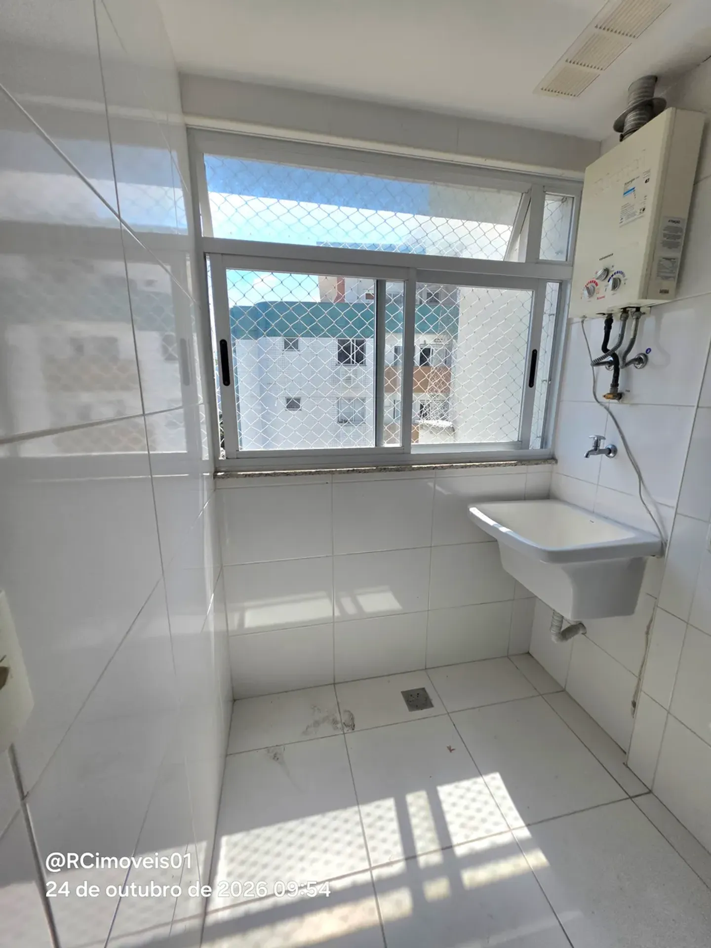 Apartment on the 5th floor with a mountain view — photo 43