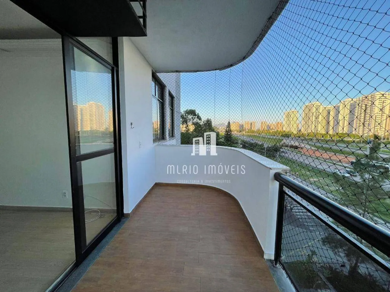 3-bedroom apartment with tile floors and balcony — photo 6
