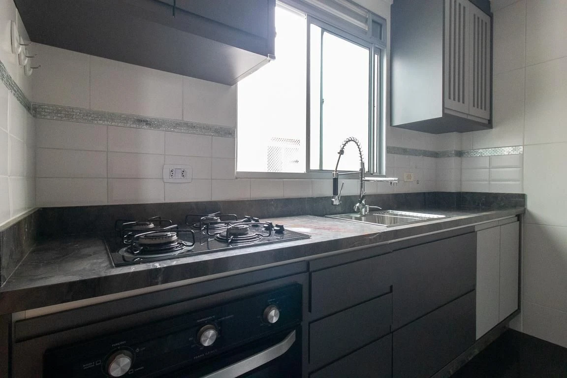 Home office in a 2-bedroom apartment, 47 m² — photo 25
