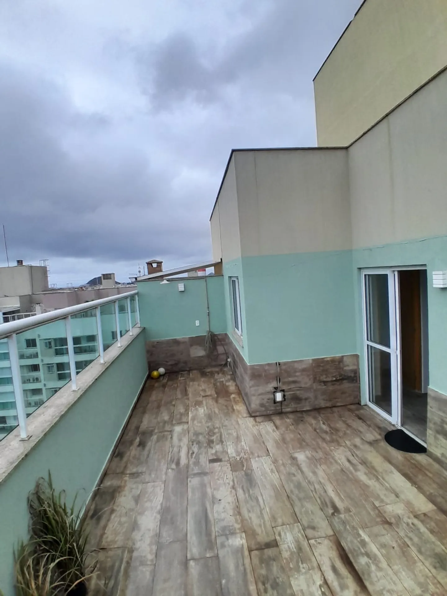 Apartment with 3 bedrooms and 2 bathrooms — photo 28