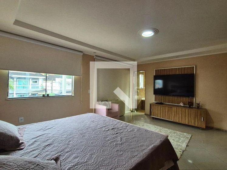 Furnished house, 400 m², with a glass-enclosed balcony — photo 11
