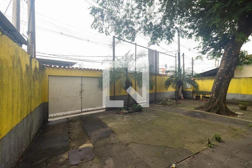 House, 500 m², with wood or laminate floors — photo 5