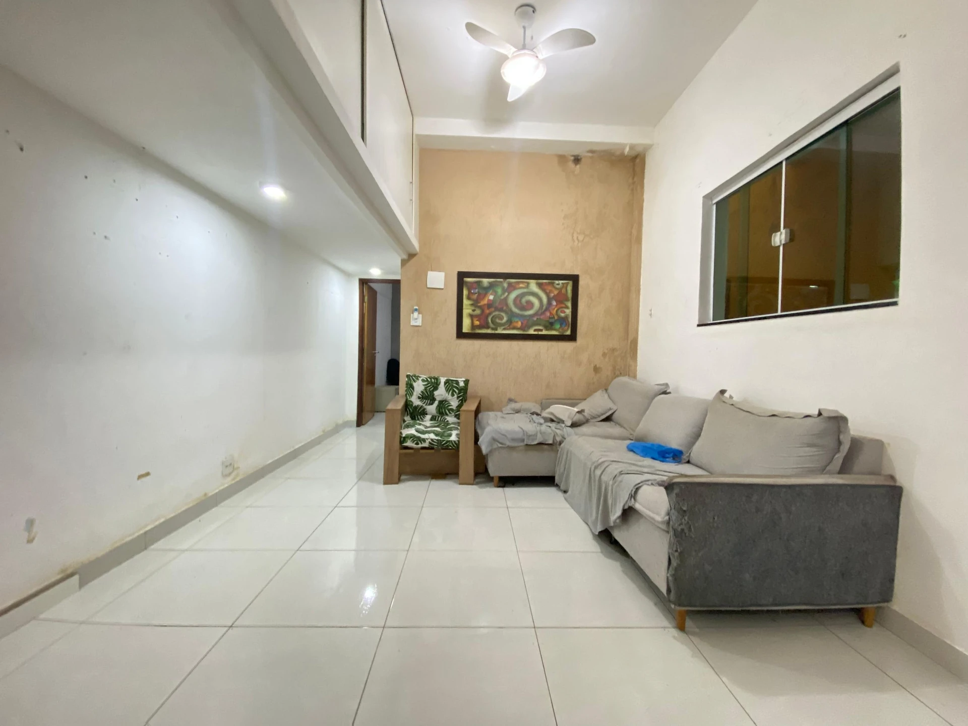 Furnished house with 2 bedrooms and 1 bathroom allows pets