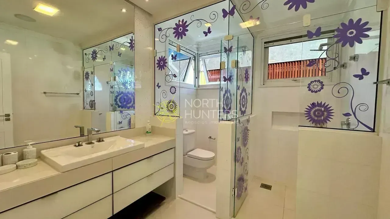 Furnished house with 9 bedrooms and a gas open kitchen — photo 82