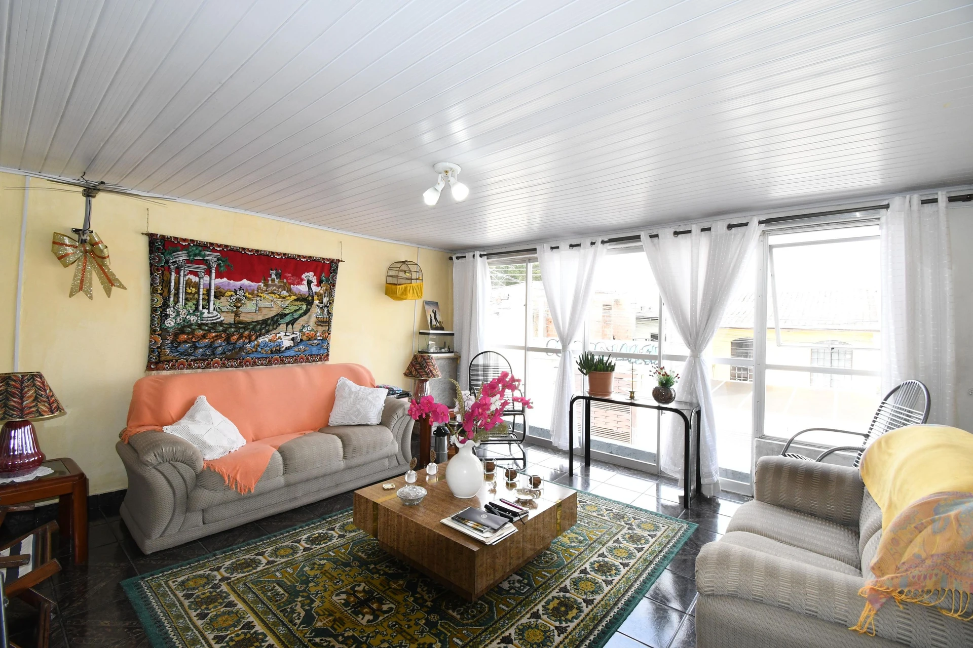 Casa de 55 m² con lavadora y balcón cerrado con vidrio — photo 37