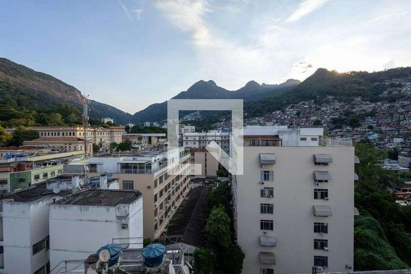 Duplex penthouse with 320 m², 1 bedroom and balcony — photo 20
