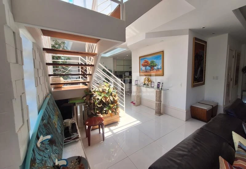 Furnished apartment 267 m² with 3 bedrooms and views — photo 22
