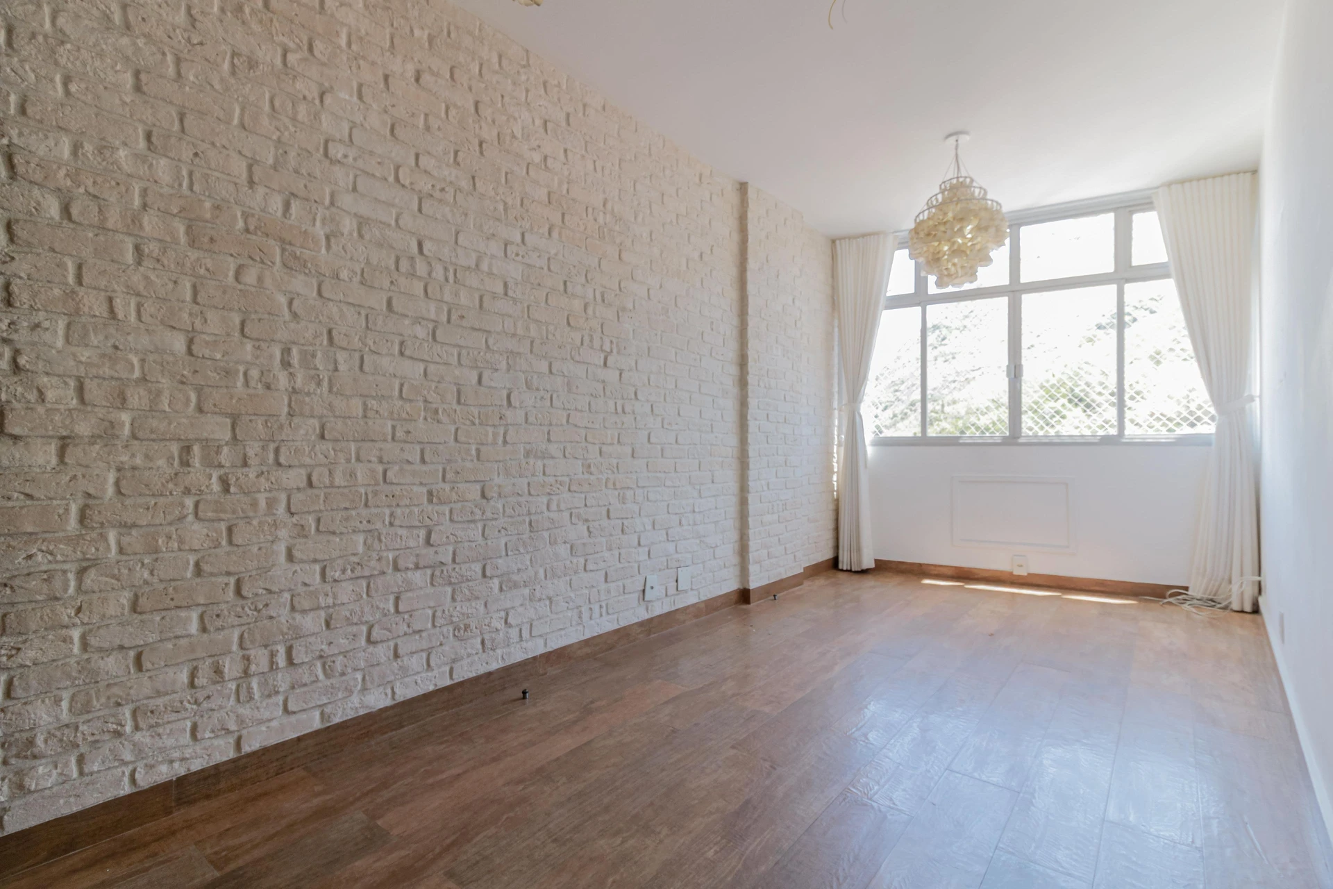 Unfurnished apartment with 3 bedrooms, 3 baths and parking — photo 7