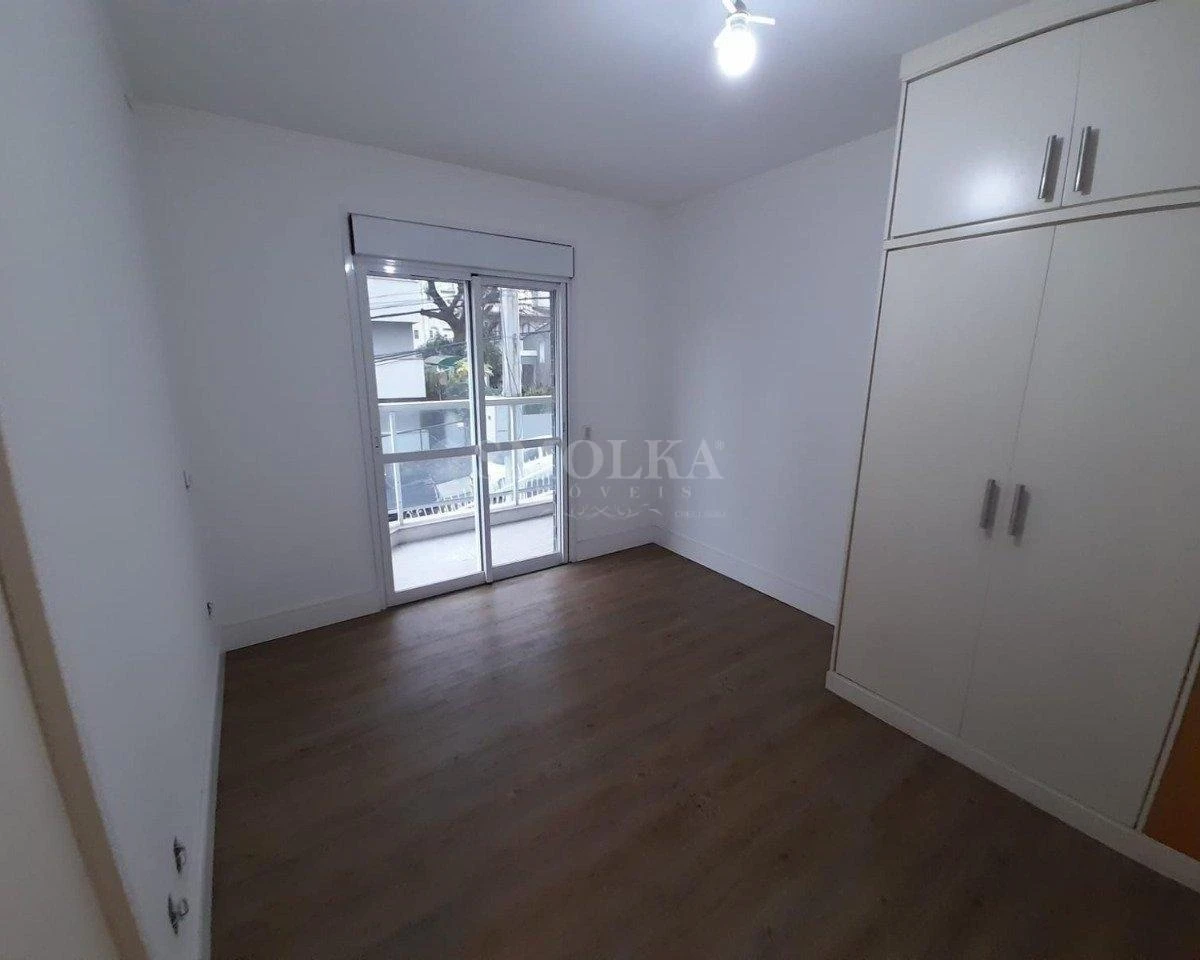 Ванна та 4 спальні: квартира 255 м² — photo 18