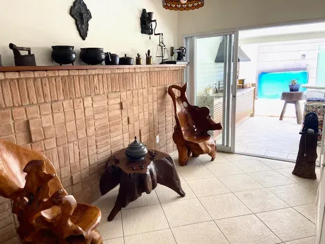 Casa com 4 dormitórios e 5 banheiros, com garagem — photo 39
