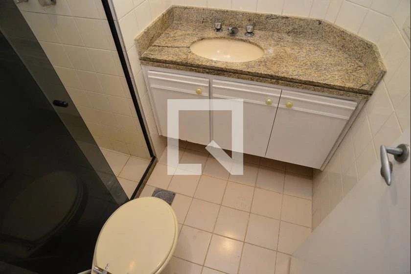 82 m² rental apartment with 2 bedrooms and enclosed balcony — photo 22