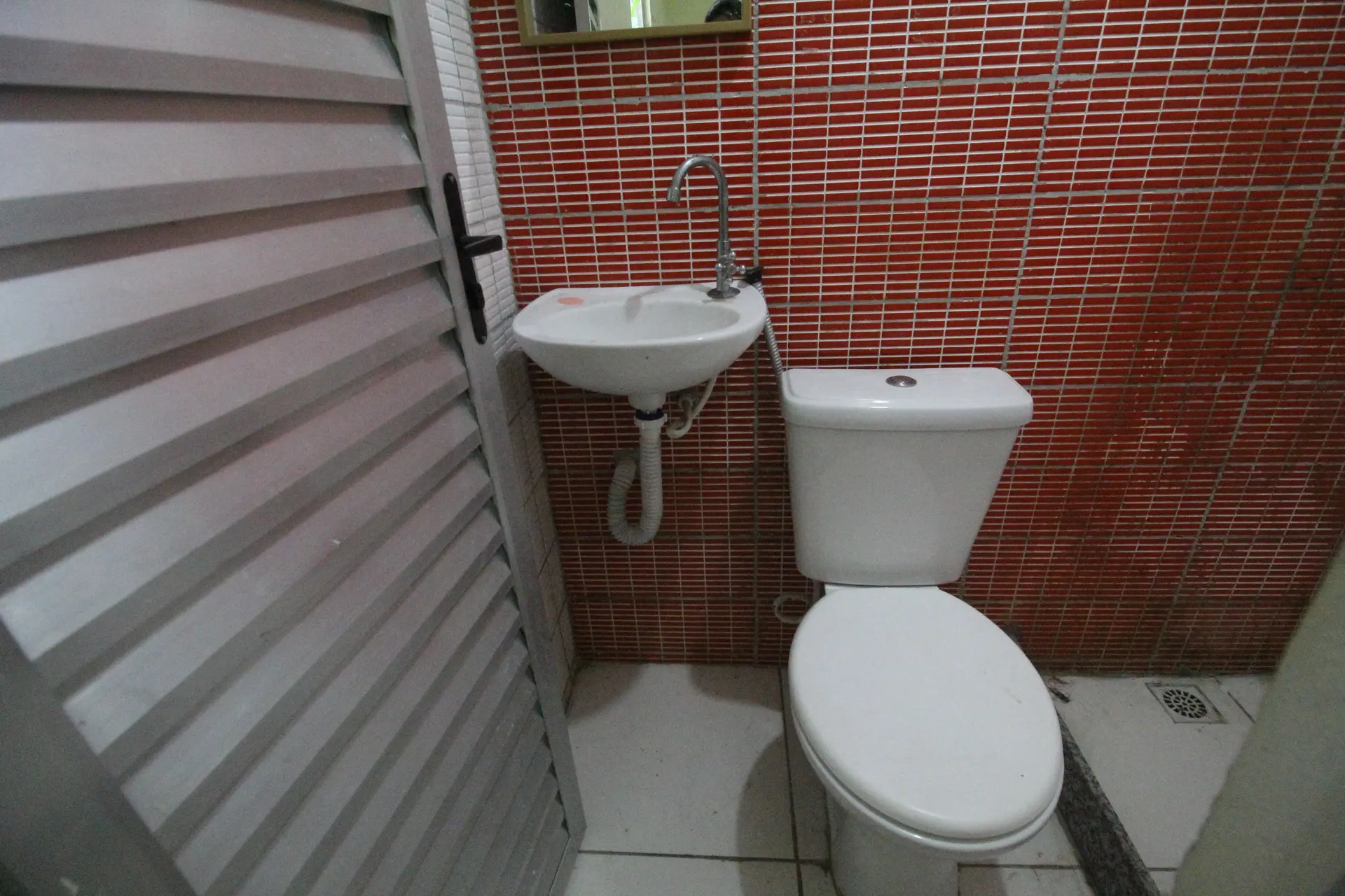 Kitnet sin amueblar con 1 suite y 1 baño — photo 5