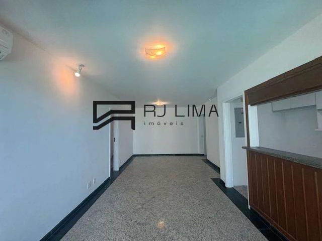 Apartamento de 1 dormitório com 1 vaga e varanda — photo 9