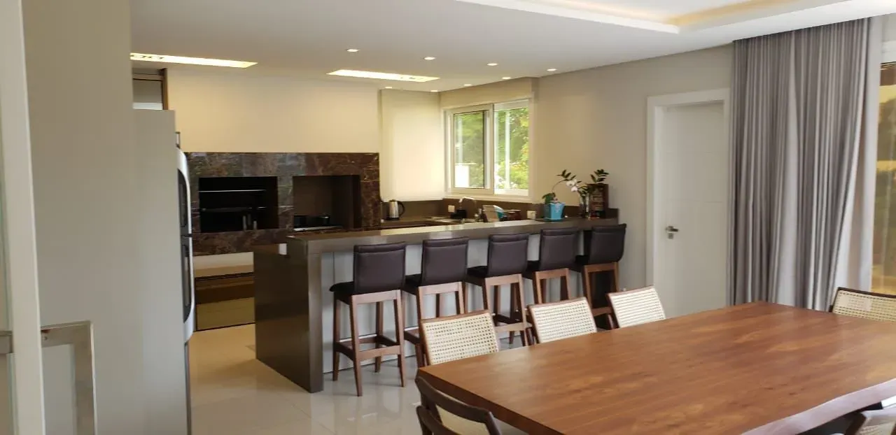 Casa amueblada con 5 suites y 700 m² — photo 37