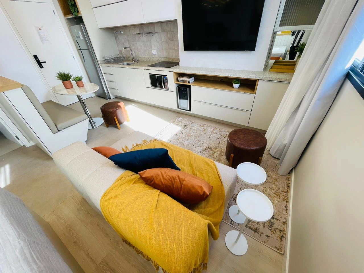 Furnished apartment, 30 m², with a washing machine — photo 15